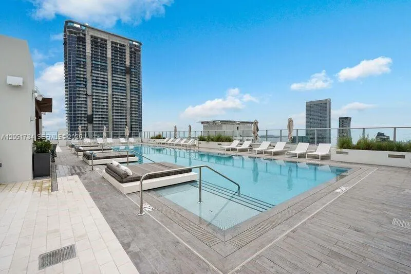 1010 Brickell Ave #1403 Miami, FL 33131