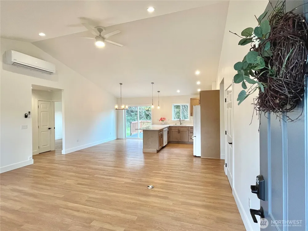 382 S Wynoochee Drive SW Ocean Shores, WA 98569