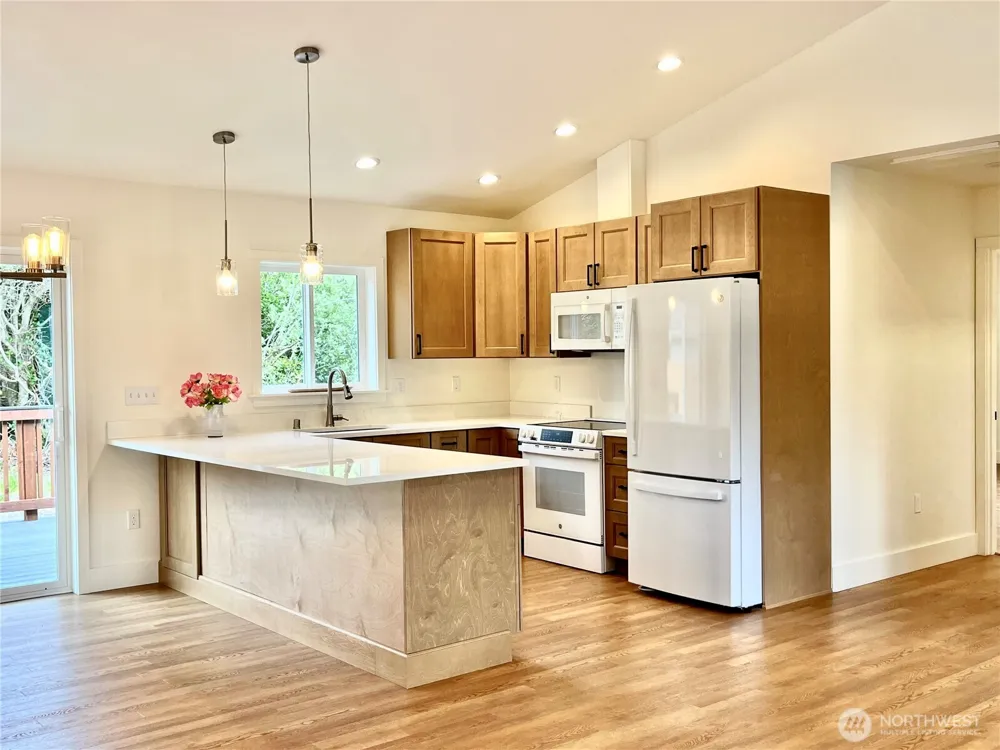 382 S Wynoochee Drive SW Ocean Shores, WA 98569