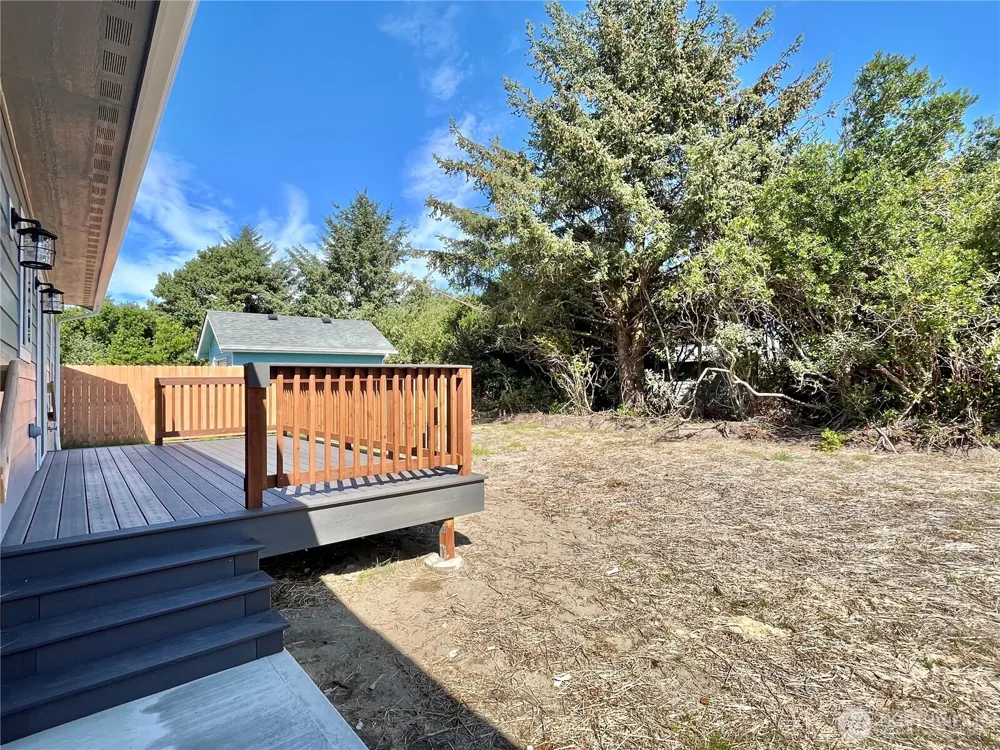 382 S Wynoochee Drive SW Ocean Shores, WA 98569
