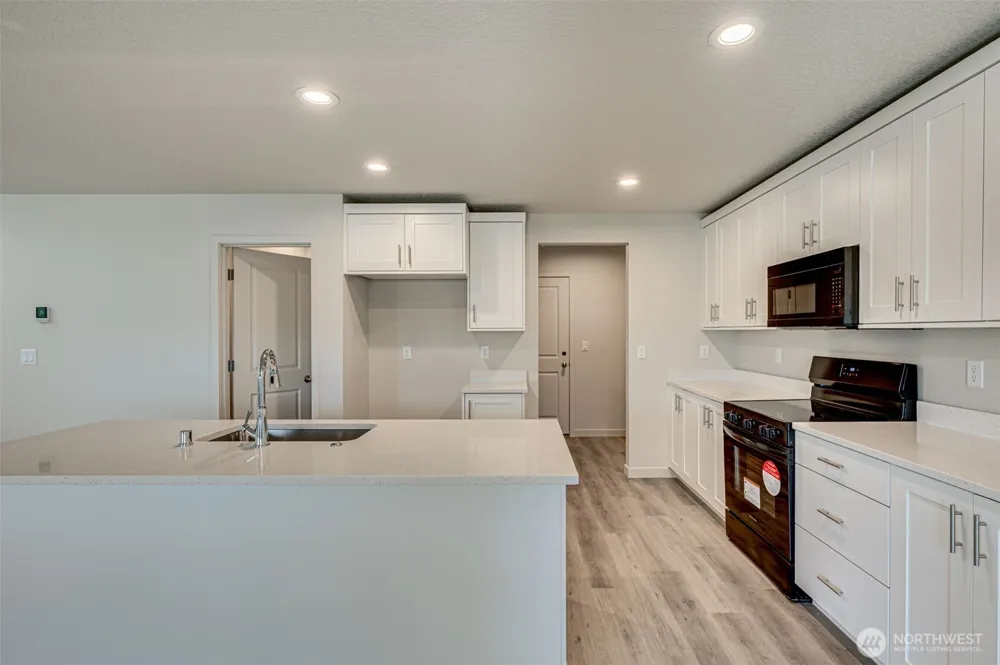 2002 Henderson Way Longview, WA 98632