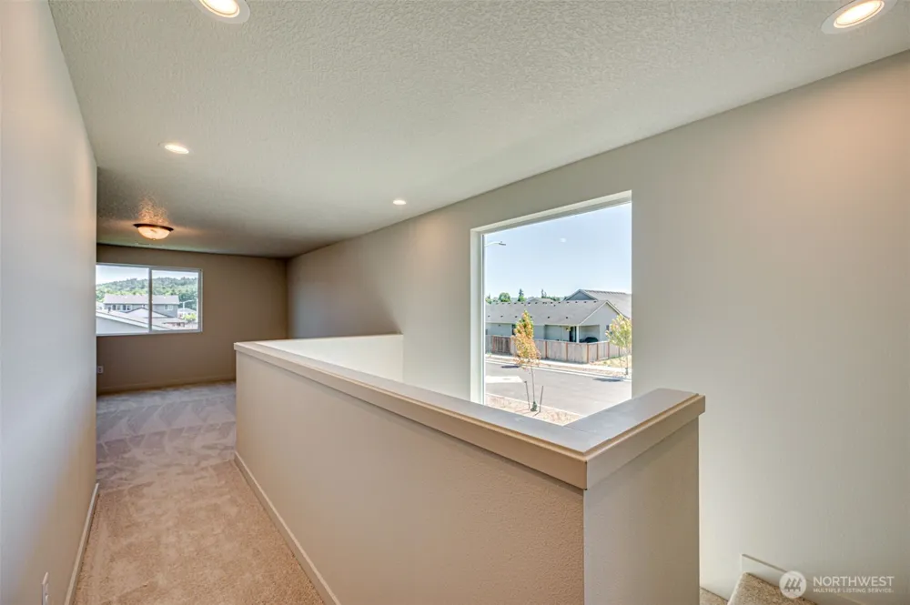 2002 Henderson Way Longview, WA 98632