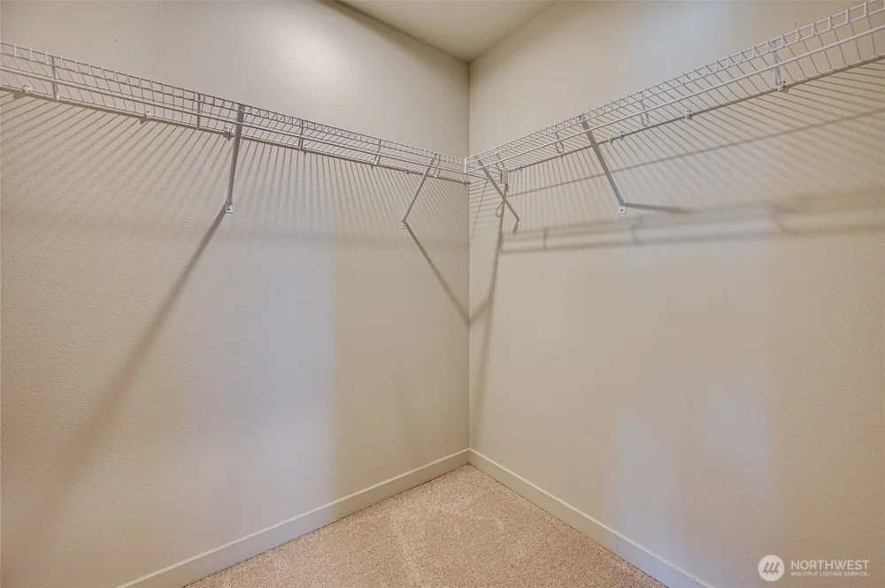 2002 Henderson Way Longview, WA 98632