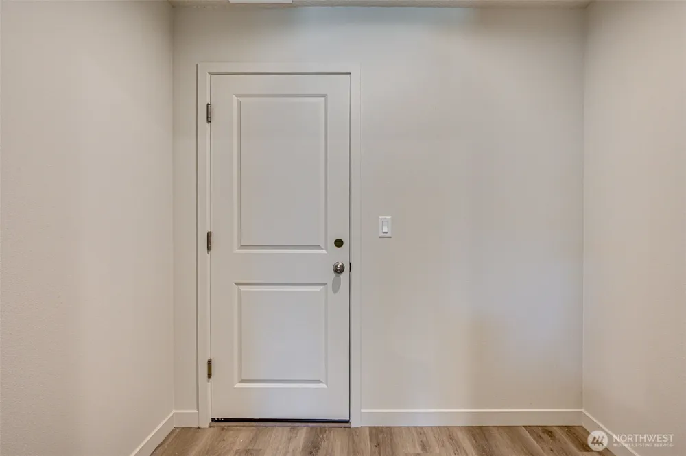 2002 Henderson Way Longview, WA 98632