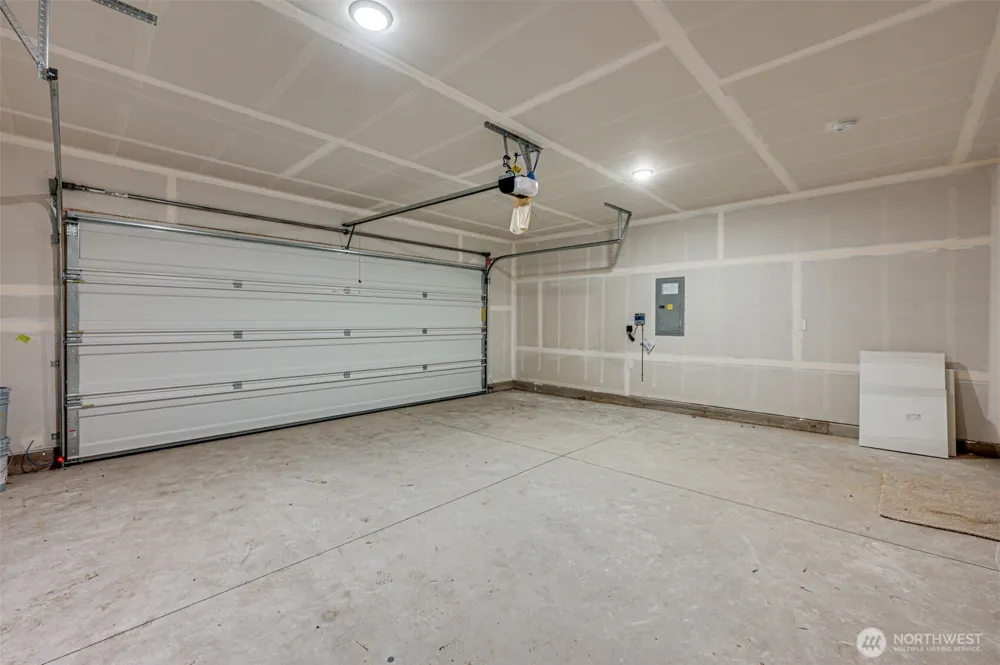 2002 Henderson Way Longview, WA 98632