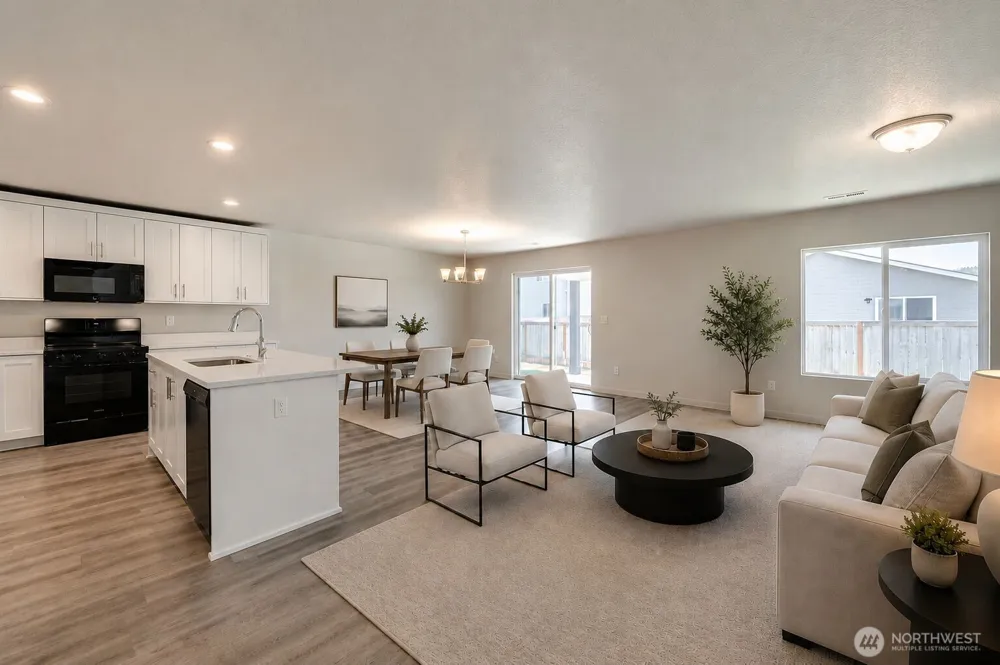 2002 Henderson Way Longview, WA 98632