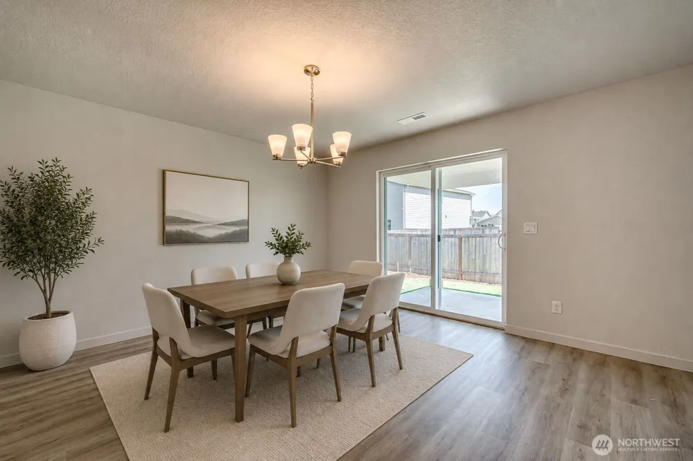 2002 Henderson Way Longview, WA 98632