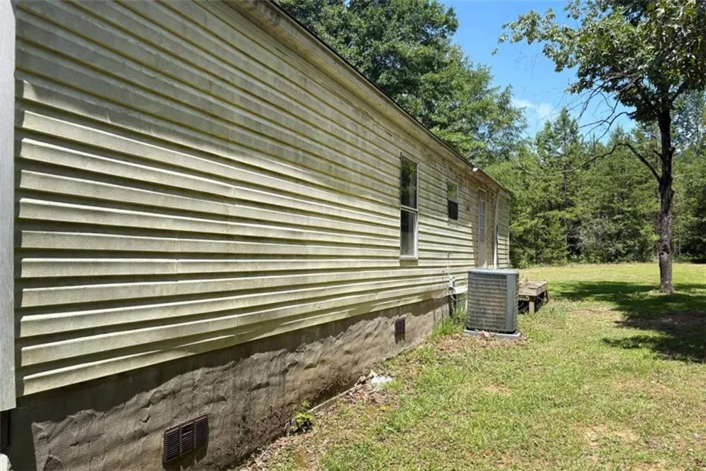 182 Owenby Lane Martin, GA 30557