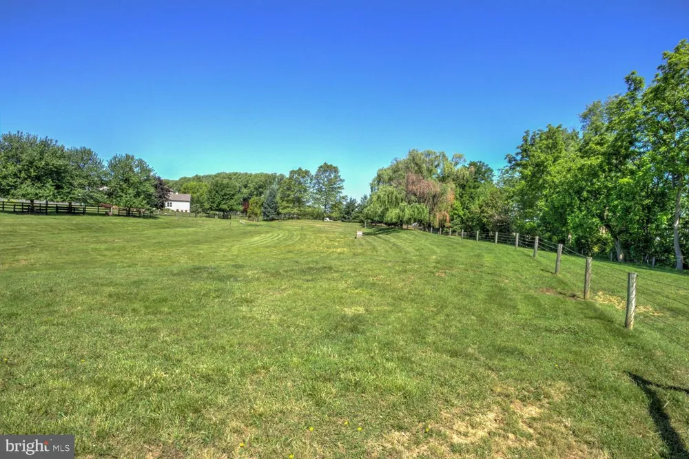 314 DEERFIELD DRIVE East Earl, PA 17519