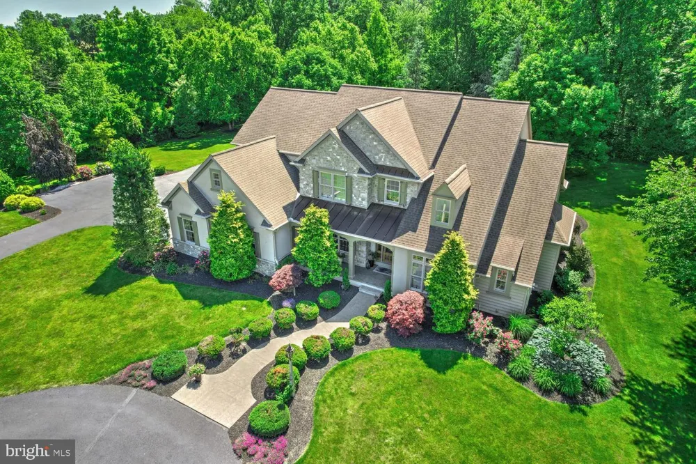 314 DEERFIELD DRIVE East Earl, PA 17519