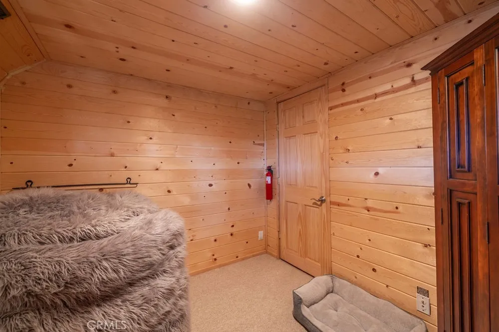 42668 Timberline Trail Big Bear Lake, CA 92315