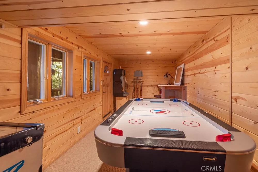 42668 Timberline Trail Big Bear Lake, CA 92315