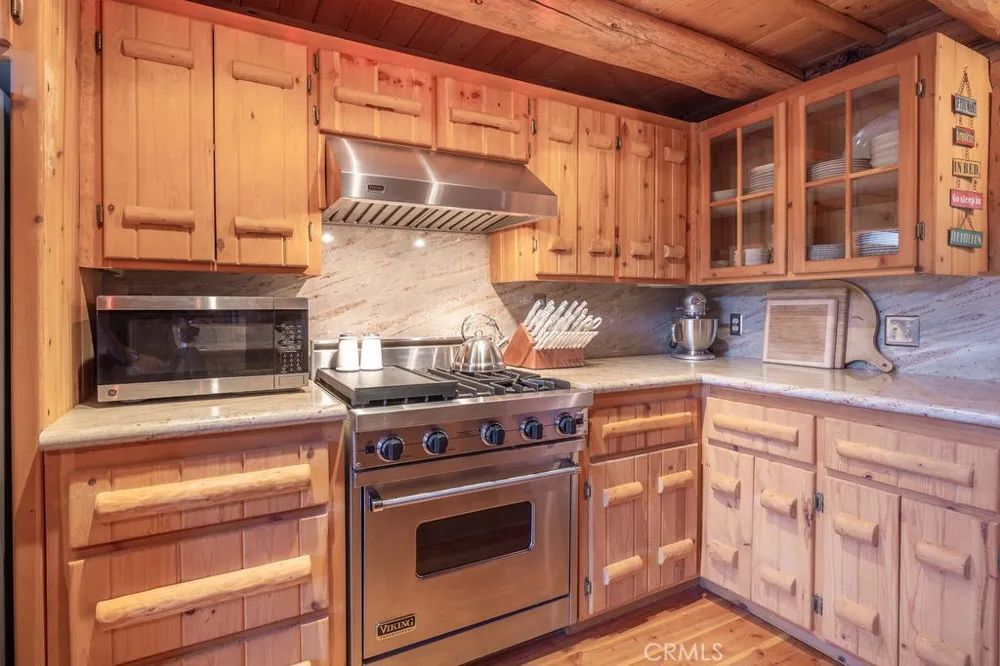 42668 Timberline Trail Big Bear Lake, CA 92315