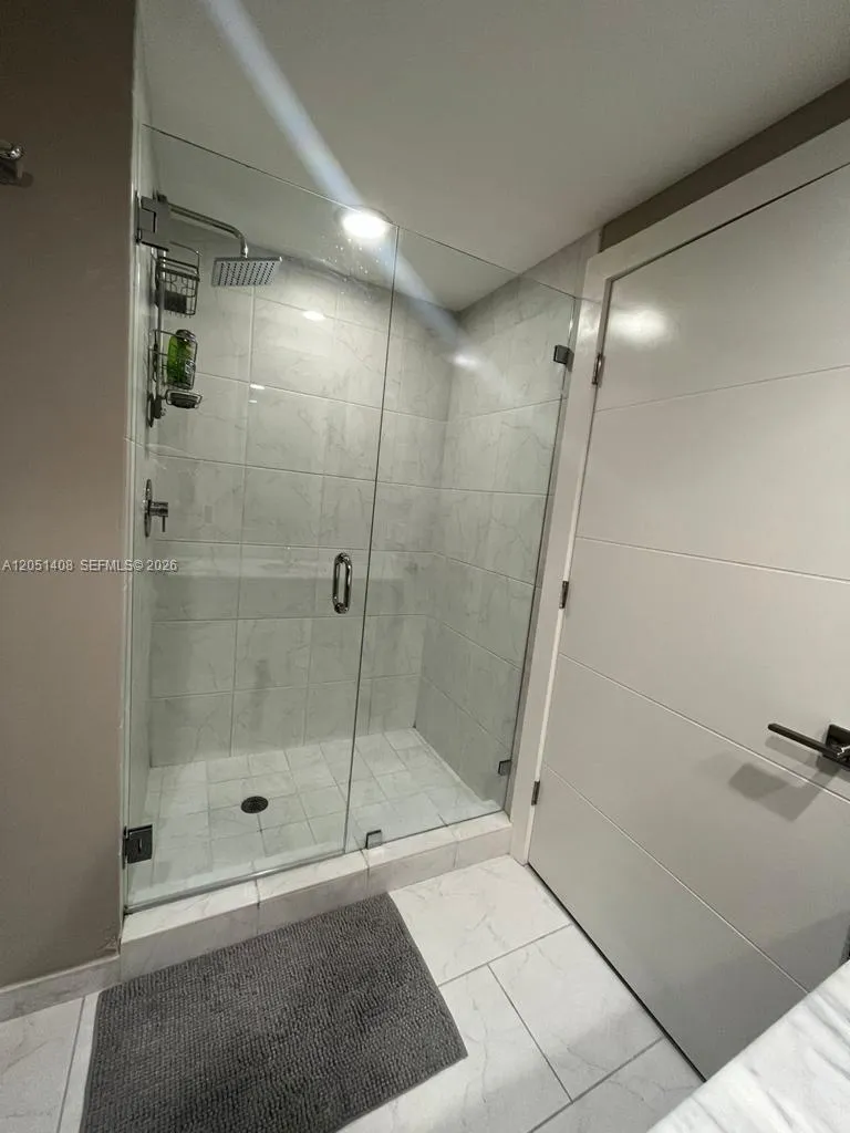 951 Brickell Ave #1706 Miami, FL 33131