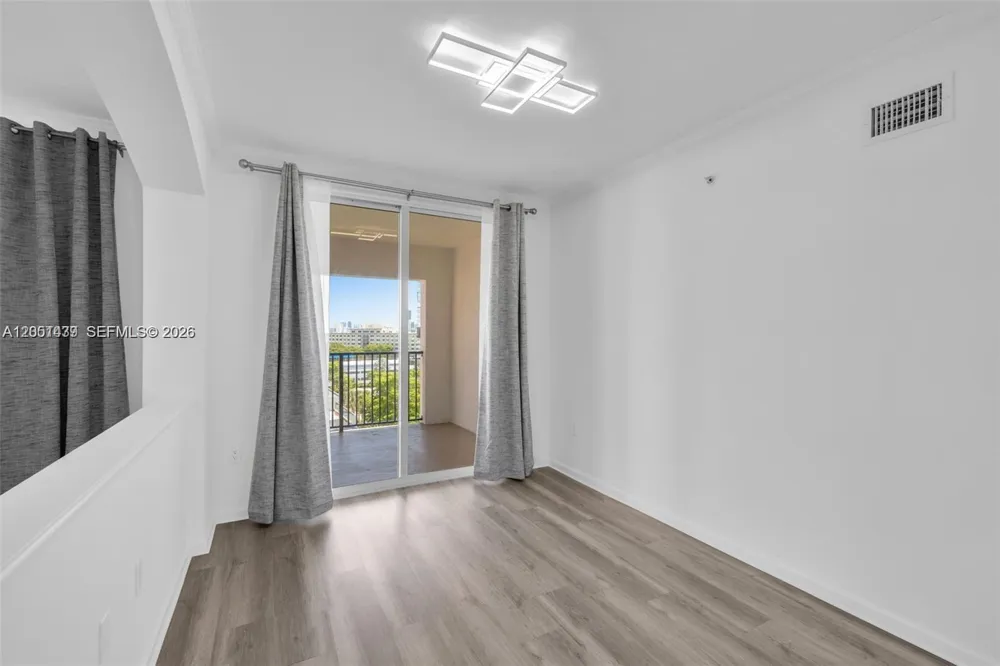 17150 Bay Rd #2814 Sunny Isles Beach, FL 33160