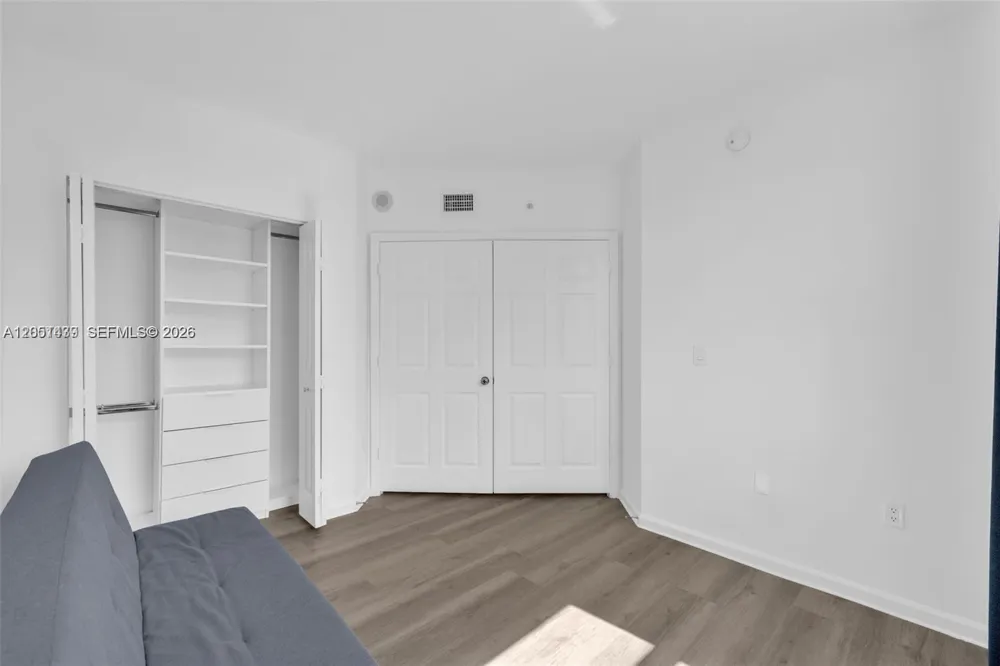 17150 Bay Rd #2814 Sunny Isles Beach, FL 33160