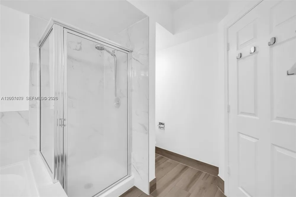 17150 Bay Rd #2814 Sunny Isles Beach, FL 33160