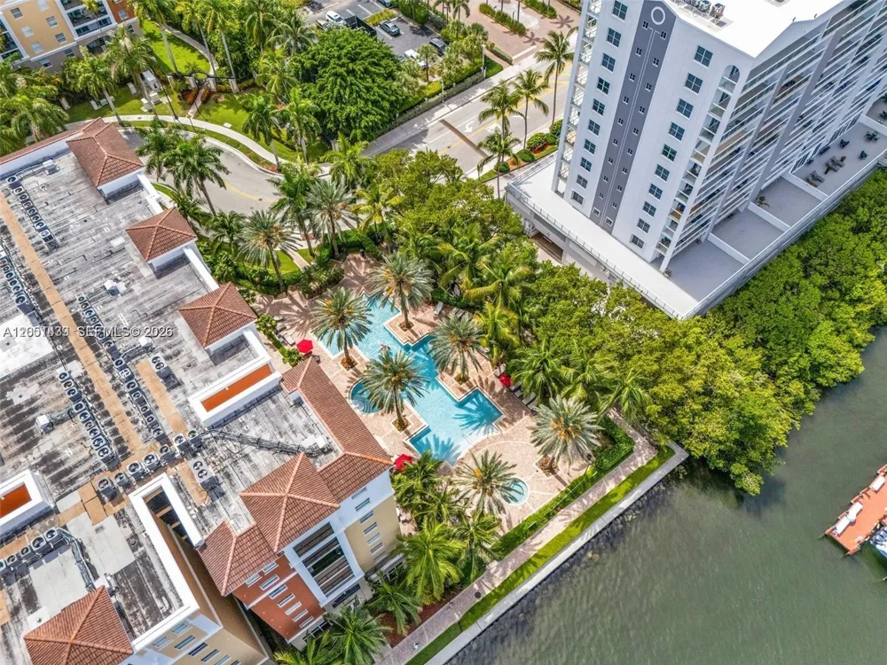 17150 Bay Rd #2814 Sunny Isles Beach, FL 33160