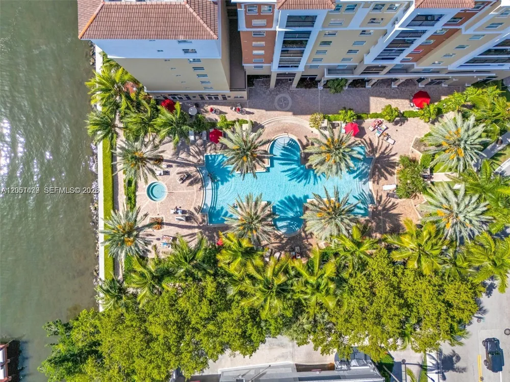 17150 Bay Rd #2814 Sunny Isles Beach, FL 33160