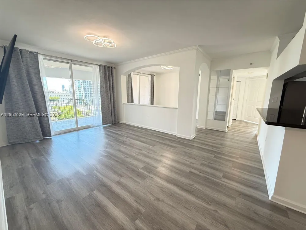 17150 Bay Rd #2814 Sunny Isles Beach, FL 33160