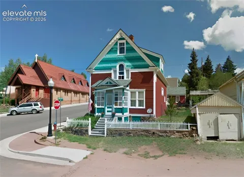 401 E Carr Avenue