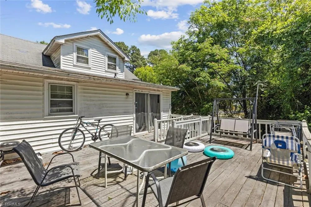 112 Peace Street Oxford, NC 27565