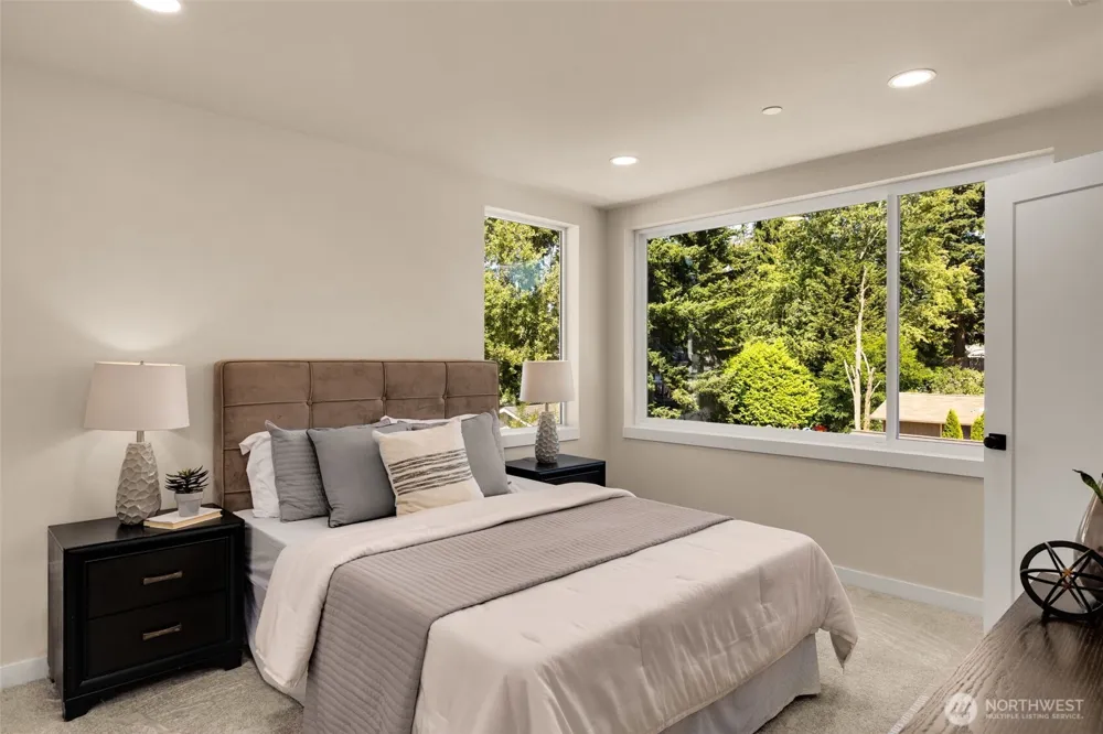 18002 B 10th Avenue NE Shoreline, WA 98155