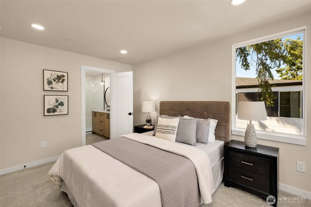 18002 B 10th Avenue NE Shoreline, WA 98155