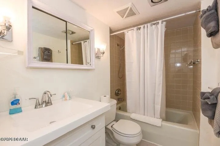 1575 Ocean Shore Boulevard #304 Ormond Beach, FL 32176