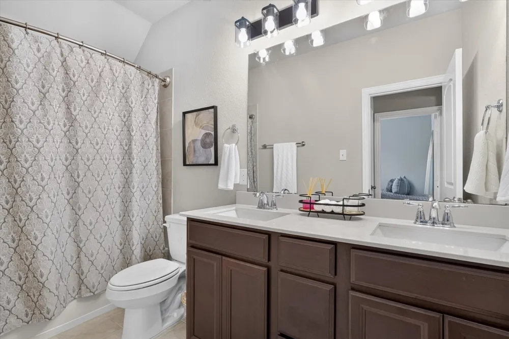 12766 Mercer Parkway Farmers Branch, TX 75234