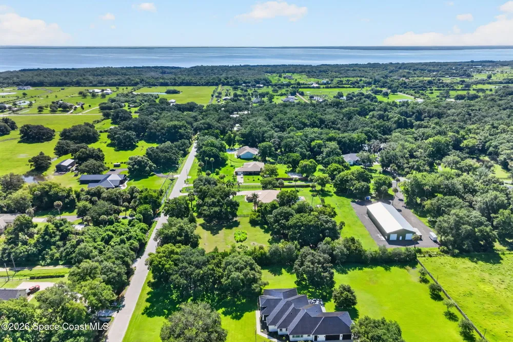 3345 Carter Road Mims, FL 32754