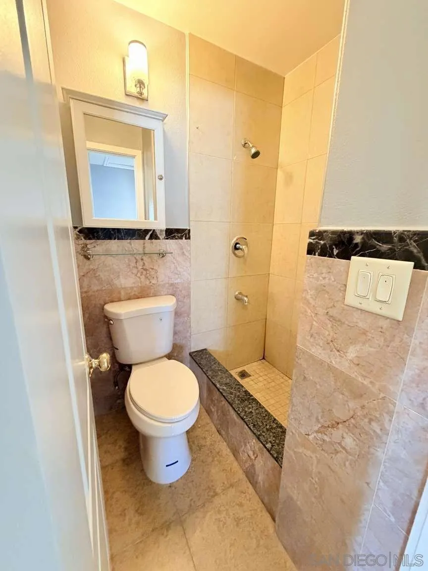 8962 Elvira Westminster, CA 92683