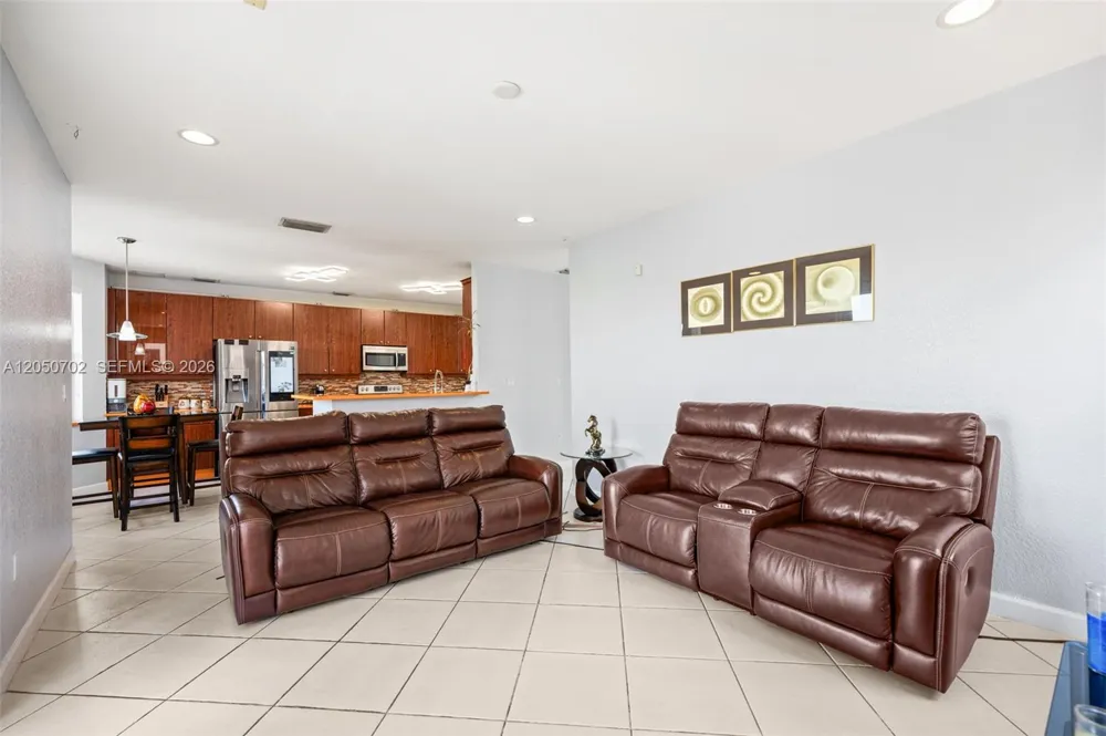 6504 SW 166th Ct Miami, FL 33193