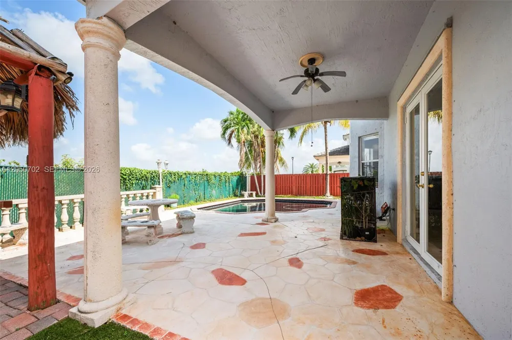 6504 SW 166th Ct Miami, FL 33193