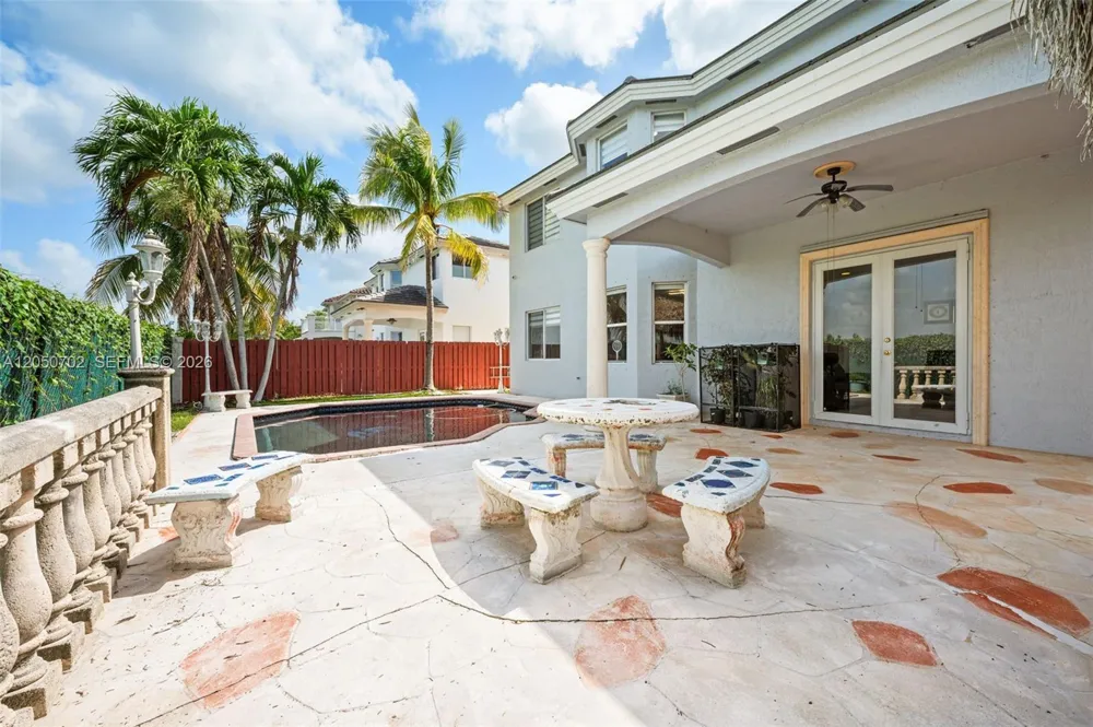 6504 SW 166th Ct Miami, FL 33193