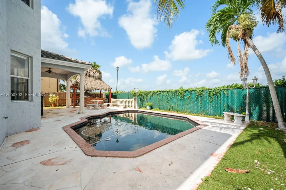 6504 SW 166th Ct Miami, FL 33193