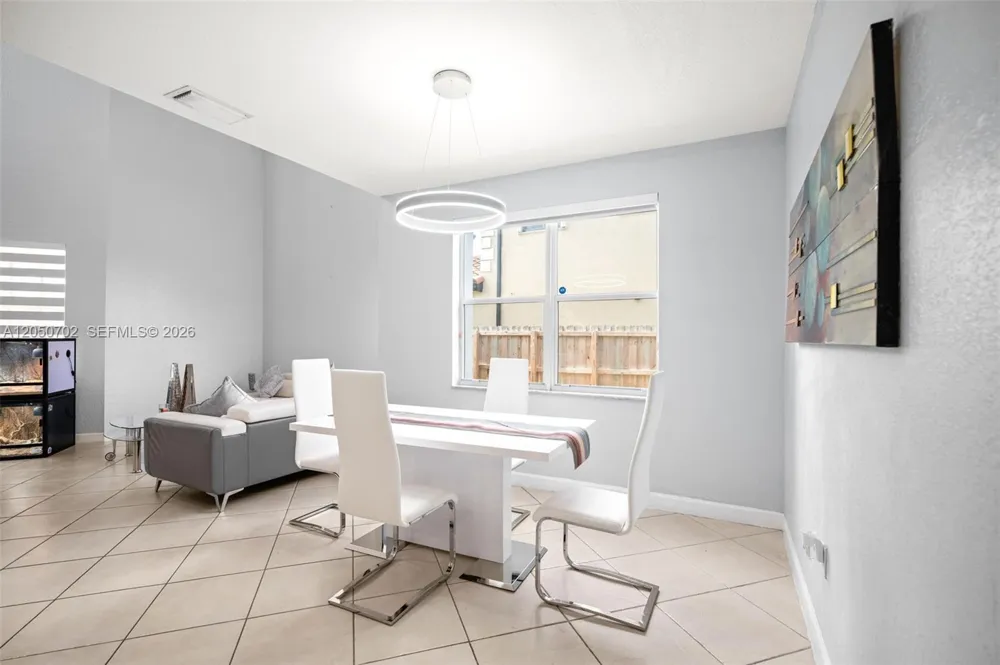 6504 SW 166th Ct Miami, FL 33193