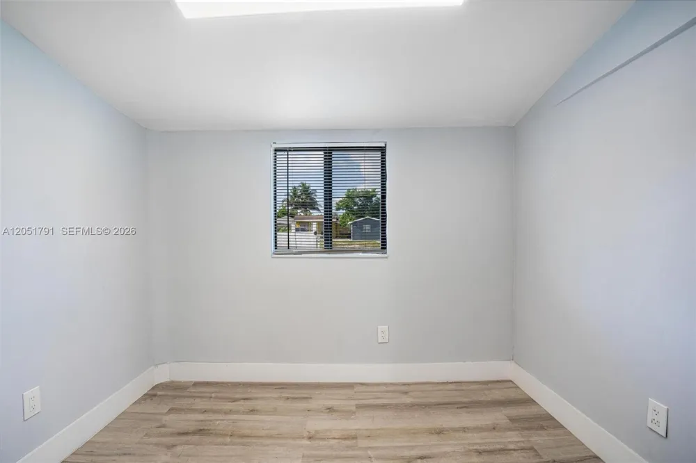 781 NW 108th St Miami, FL 33168