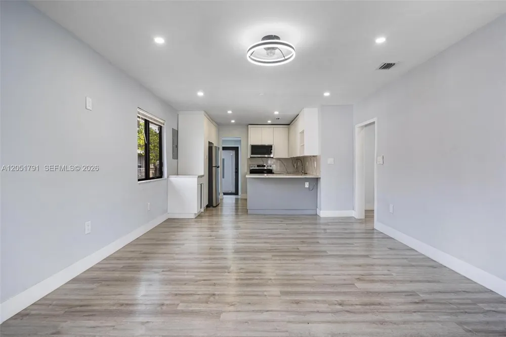 781 NW 108th St Miami, FL 33168