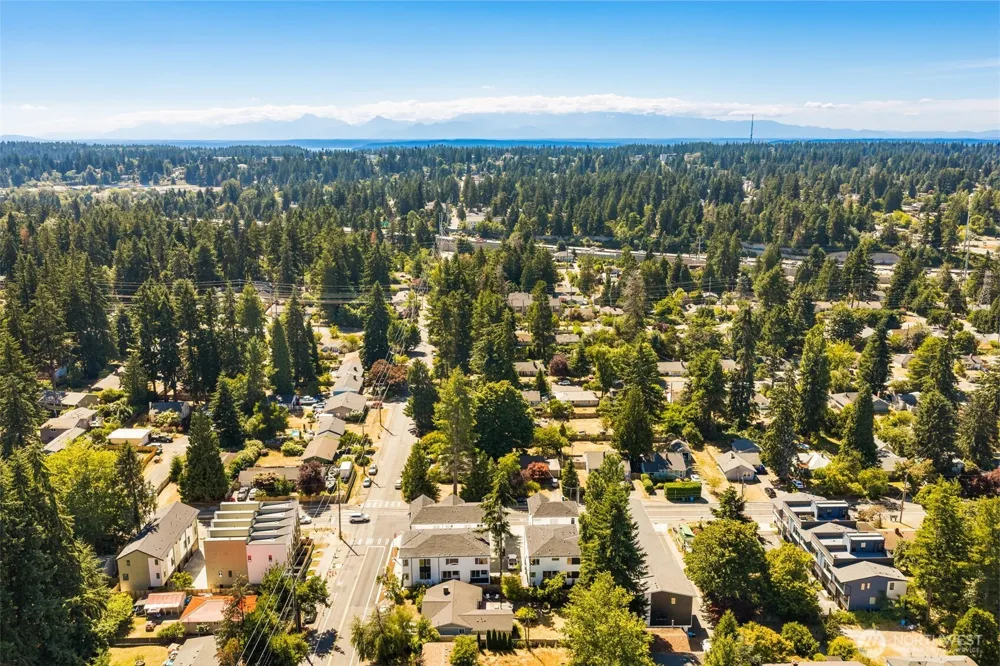 18002 A 10th Avenue NE Shoreline, WA 98155