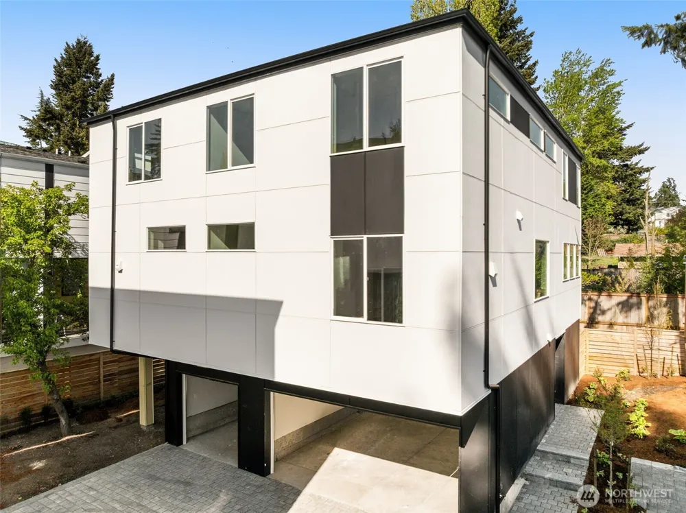 18000 A 10th Avenue NE Shoreline, WA 98155
