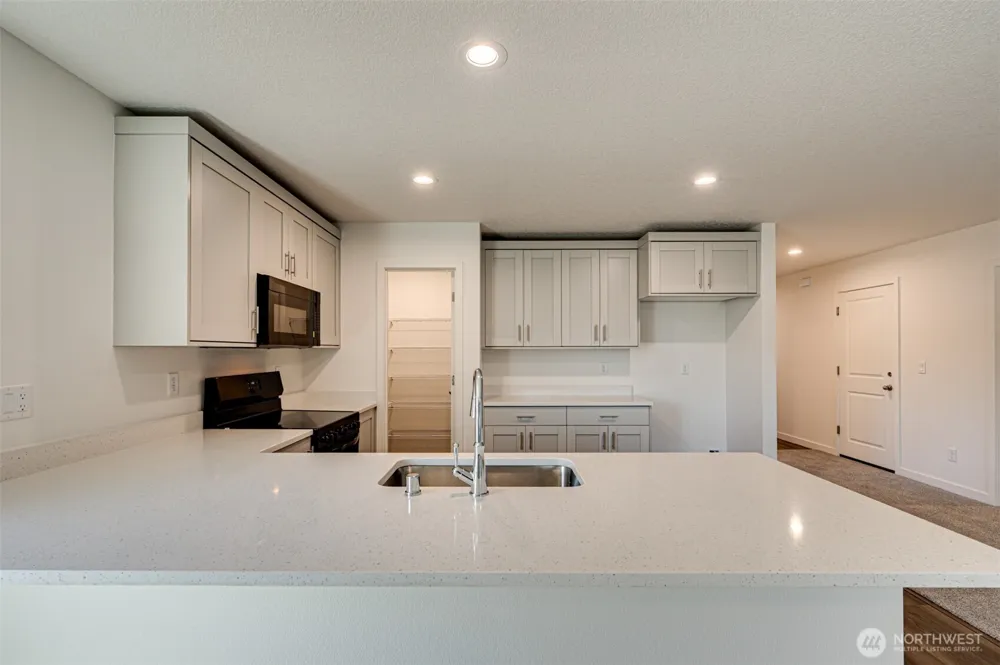 2008 Henderson Way Longview, WA 98632