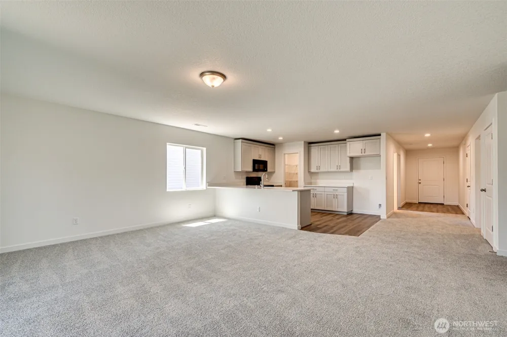 2008 Henderson Way Longview, WA 98632