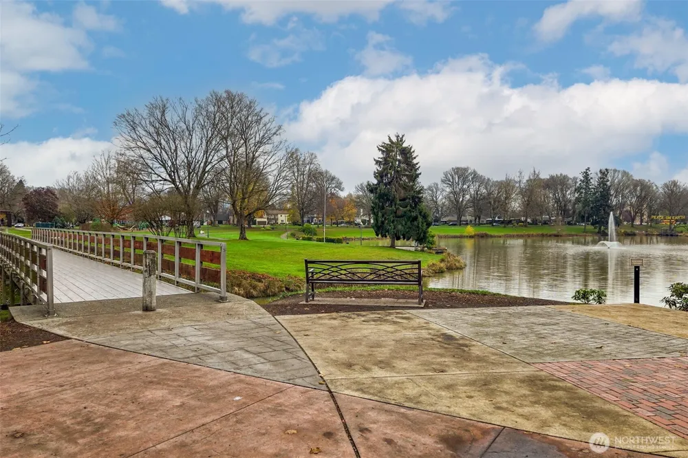 2008 Henderson Way Longview, WA 98632