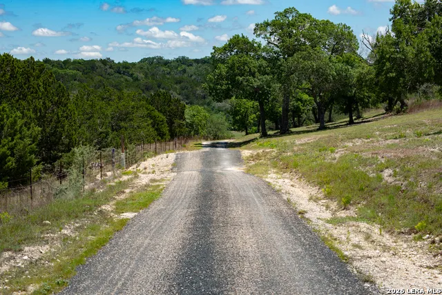 1634 KALLENBERG -KLINKSEIK Fredericksburg, TX 78624