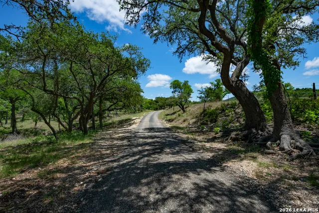 1634 KALLENBERG -KLINKSEIK Fredericksburg, TX 78624