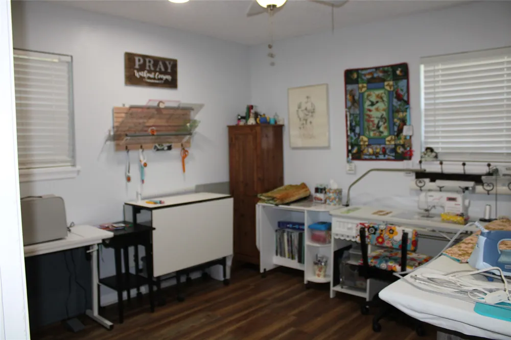 208 PARK DR Early, TX 76802