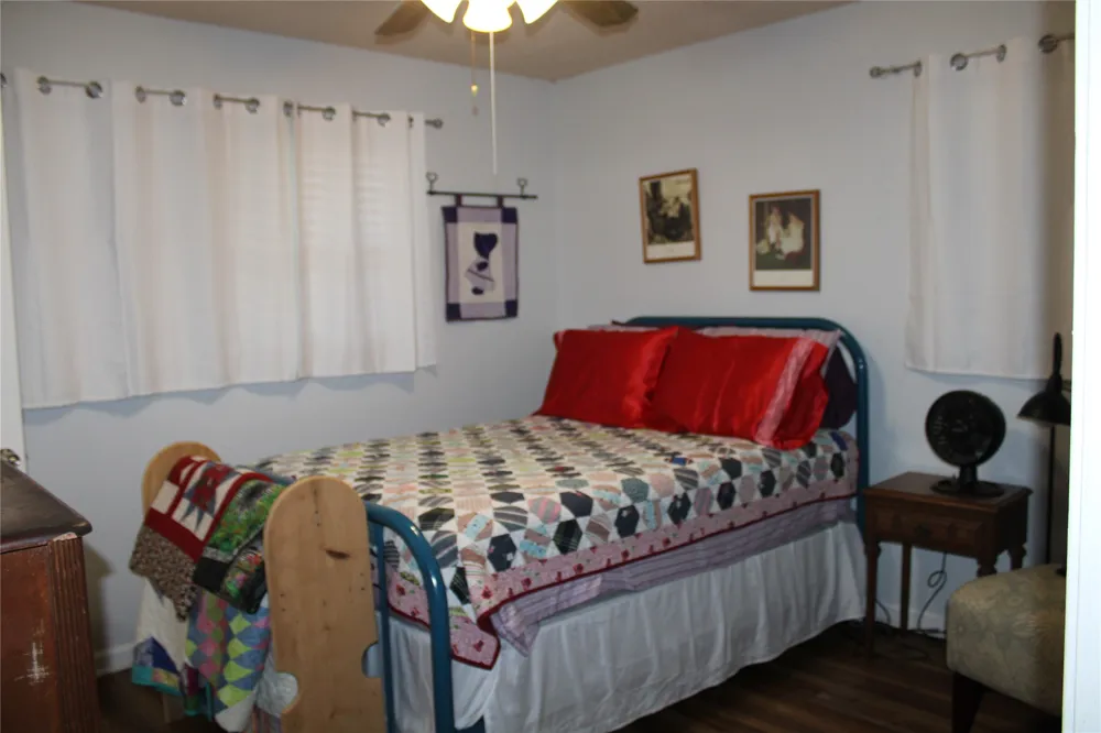208 PARK DR Early, TX 76802
