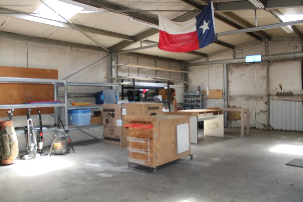 208 PARK DR Early, TX 76802