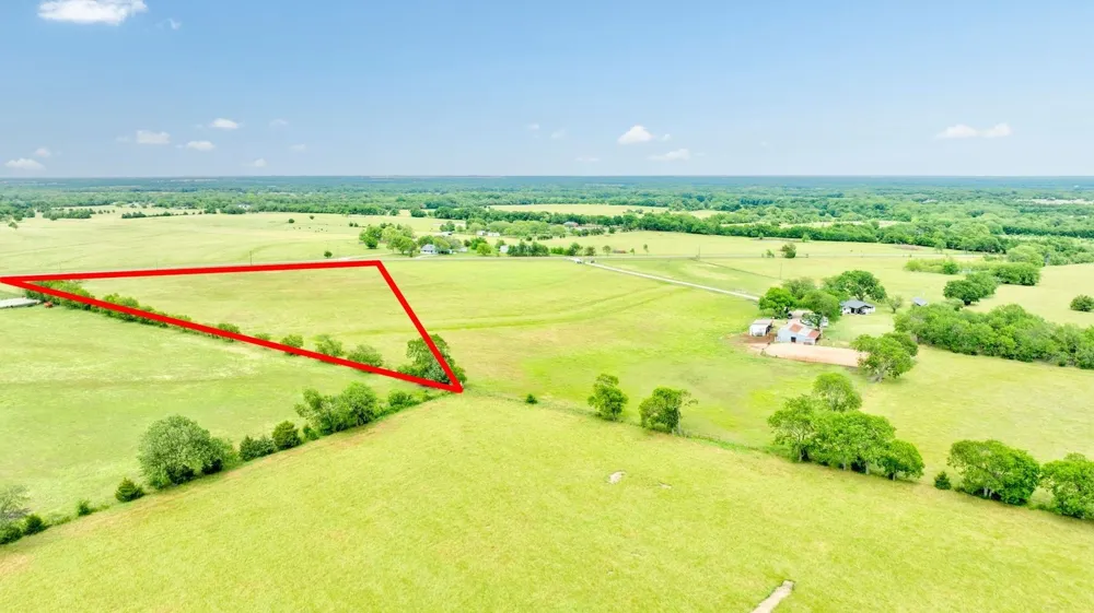 3781 Fm 151 Whitewright, TX 75491